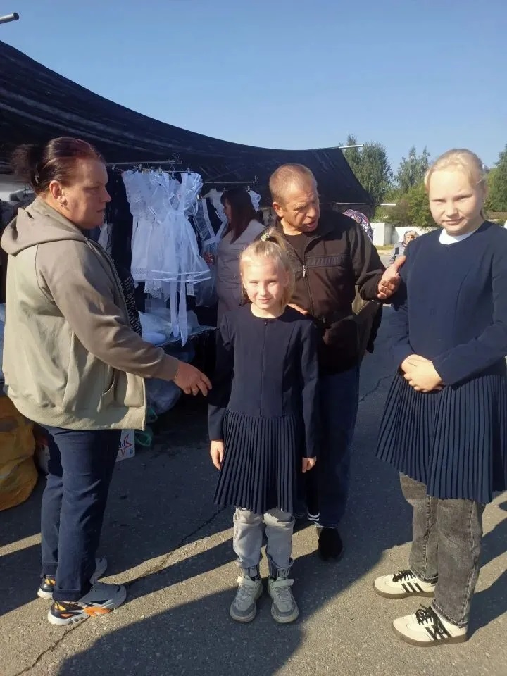 Скоро в школу! Рынок никто не отменял